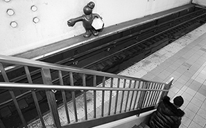 Subway Token Figures : Art : Subway : New York : Tom Otterness : Personal Photo Projects : Photos : Richard Moore : Photographer